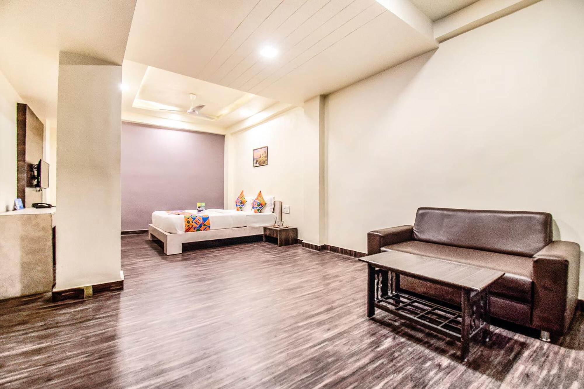 Hotel Maher Inn Ahmedabad Exterior foto