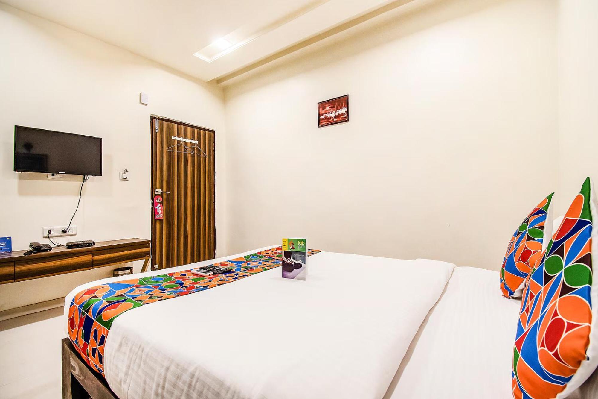 Hotel Maher Inn Ahmedabad Exterior foto